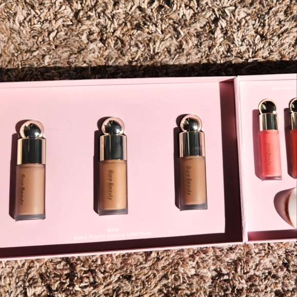 REMOVING SOON! NIB RARE BEAUTY LIQUID CONTOUR BLUSH & HIGHLIGHTER SET - Picture 9 of 16